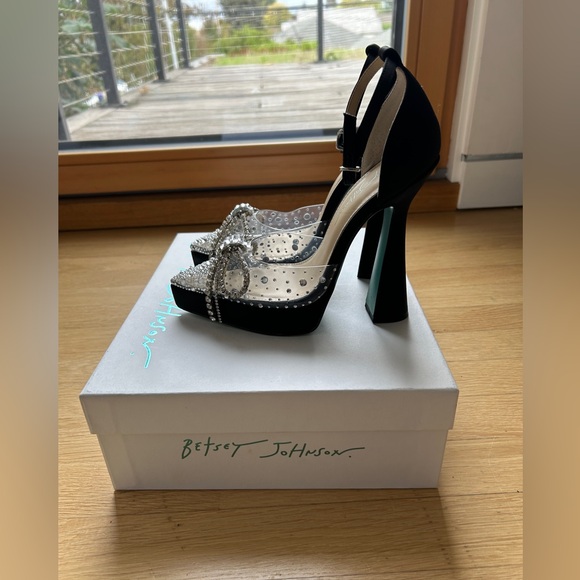 Betsy Johnson heels - Picture 4 of 7